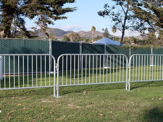 1100mm x 2200mm crowd Control Barriers For Event Weight 18kg Outer Frame 25mm upright 20mm 8